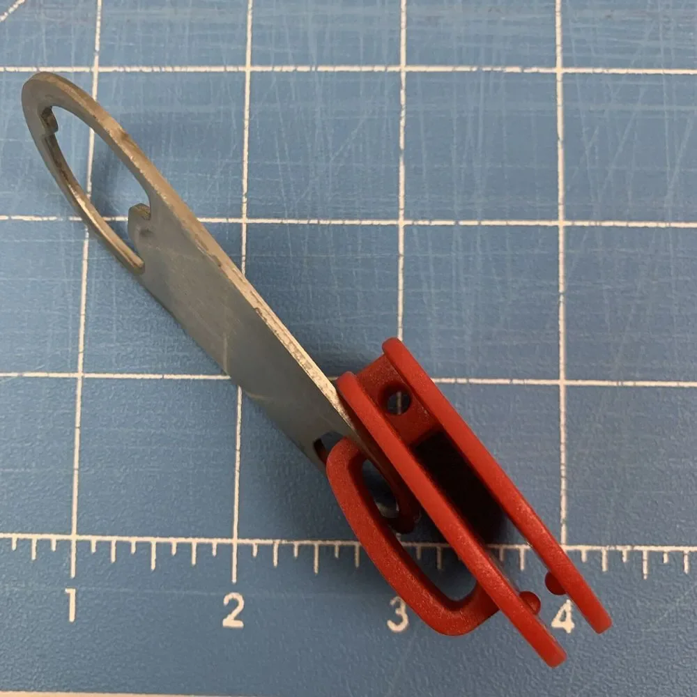 Bottle Opener‎ Zipper Pull Novelty Keychain Barware Red